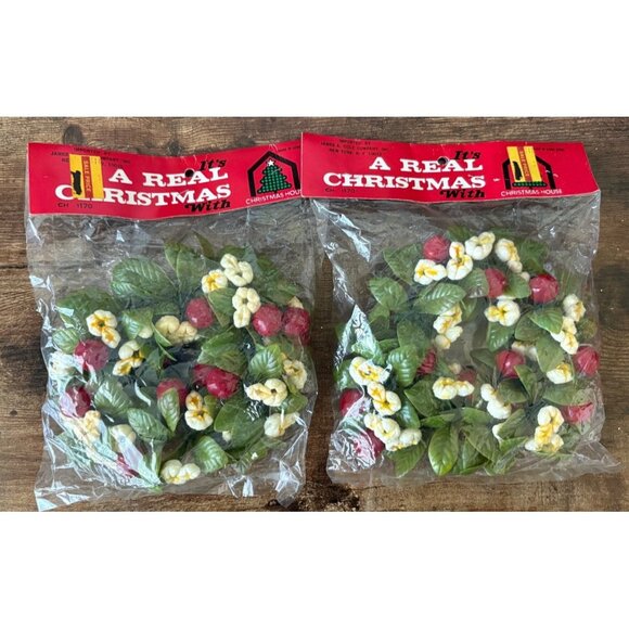 Brand New Sealed VTG Plastic Wreaths Candle Holders Popcorn Berries Table Decor - Picture 1 of 4